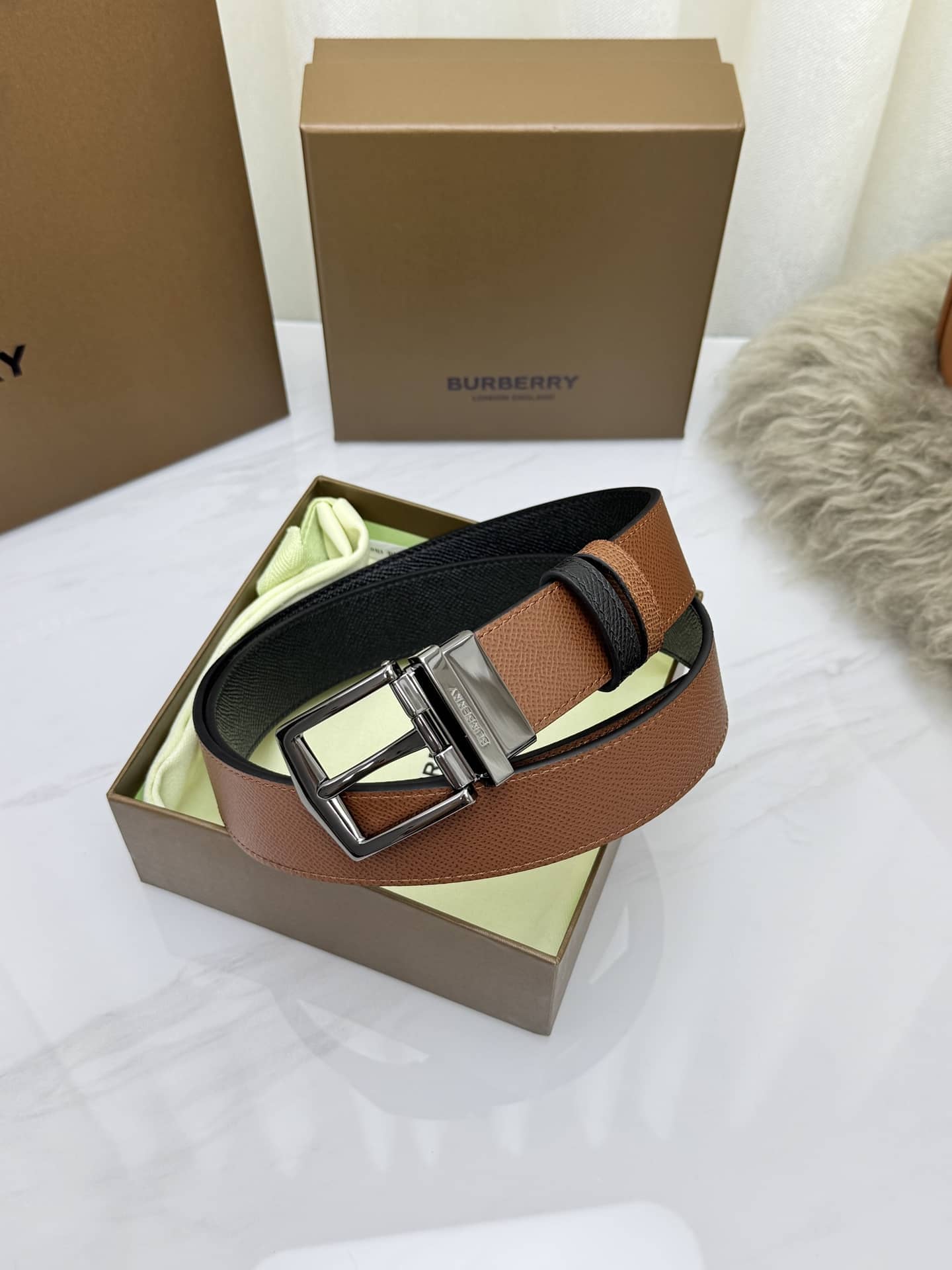 Burberry Belt-026